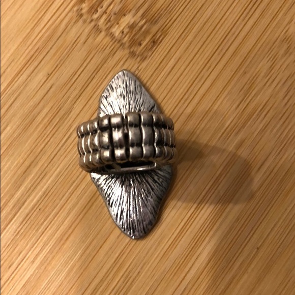 Ring - Picture 4 of 8